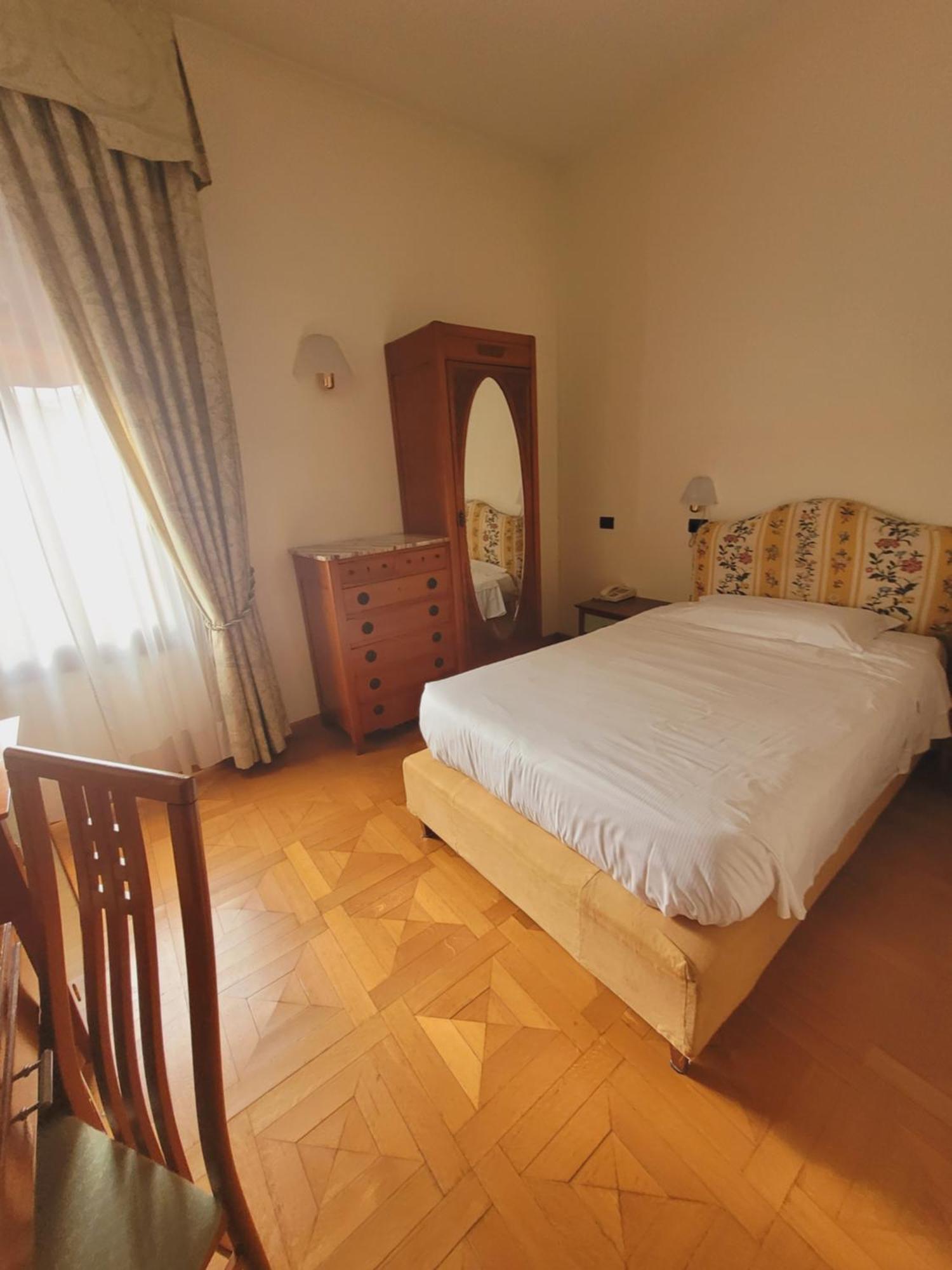 Alla Rocca Hotel Conference & Restaurant Bazzano Екстериор снимка