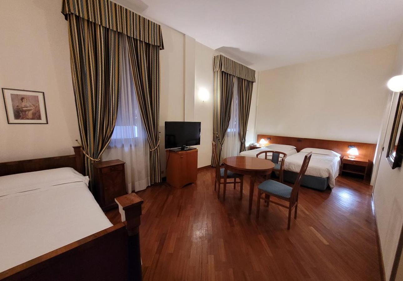 Alla Rocca Hotel Conference & Restaurant Bazzano Екстериор снимка